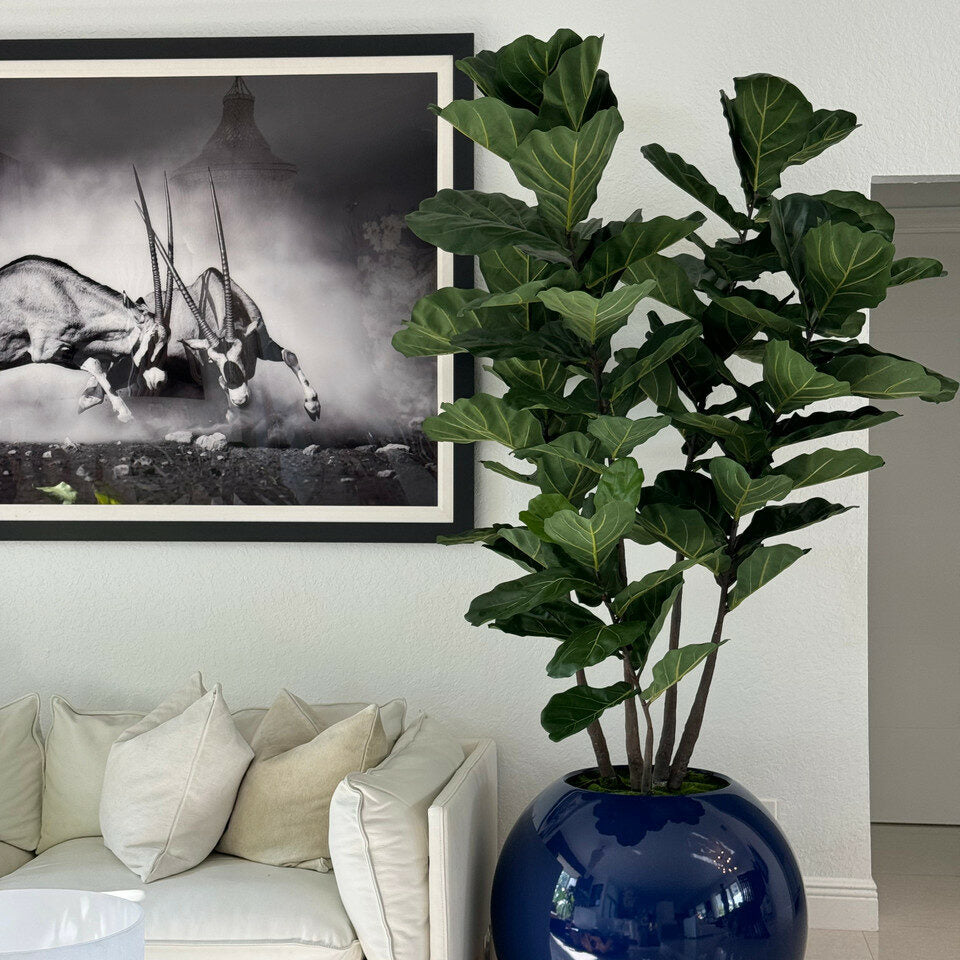 Jardinière boule bleue de 76 cm avec arbre violoniste
