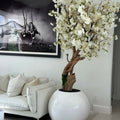 Globe blanc brillant avec cerisier en fleurs personnalisé