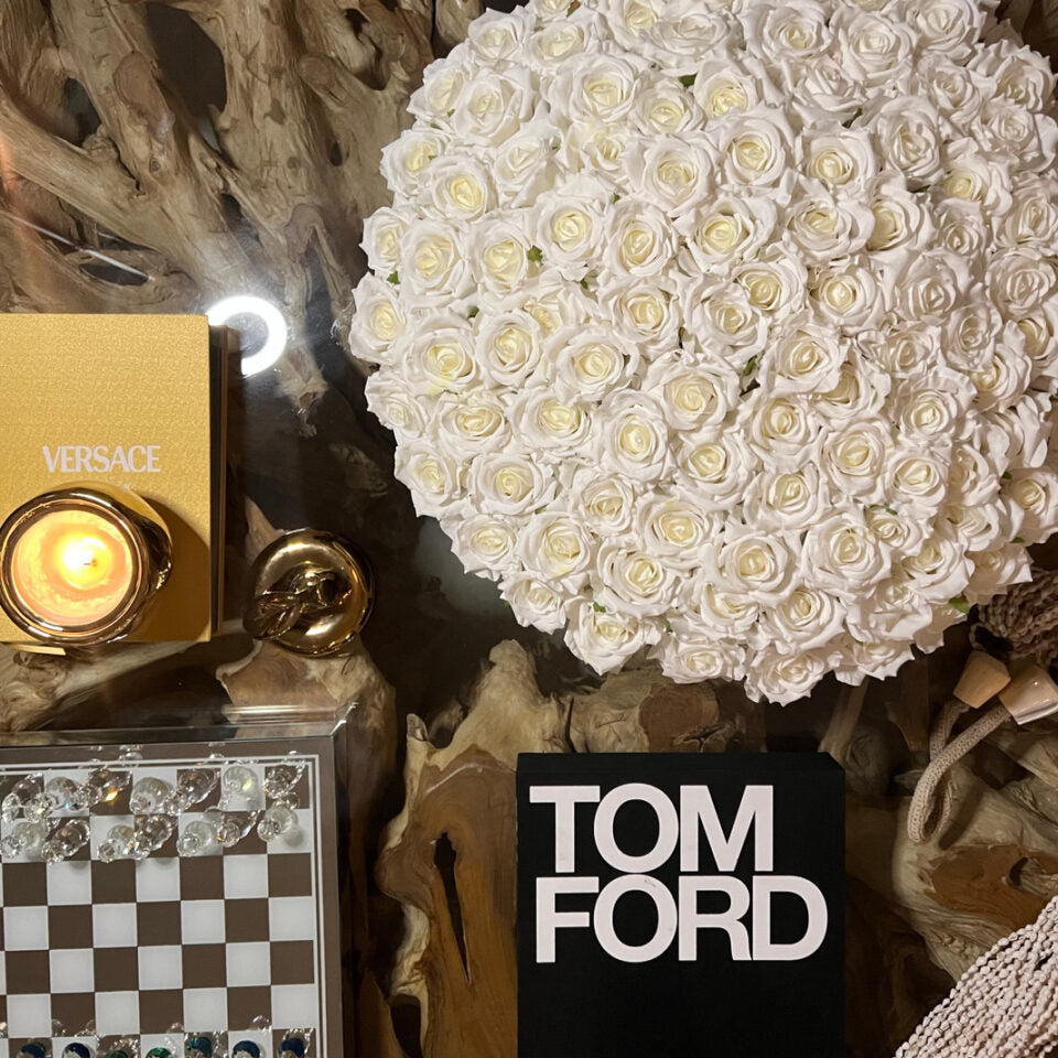 Grand bol Newport orné de roses blanches Real Touch