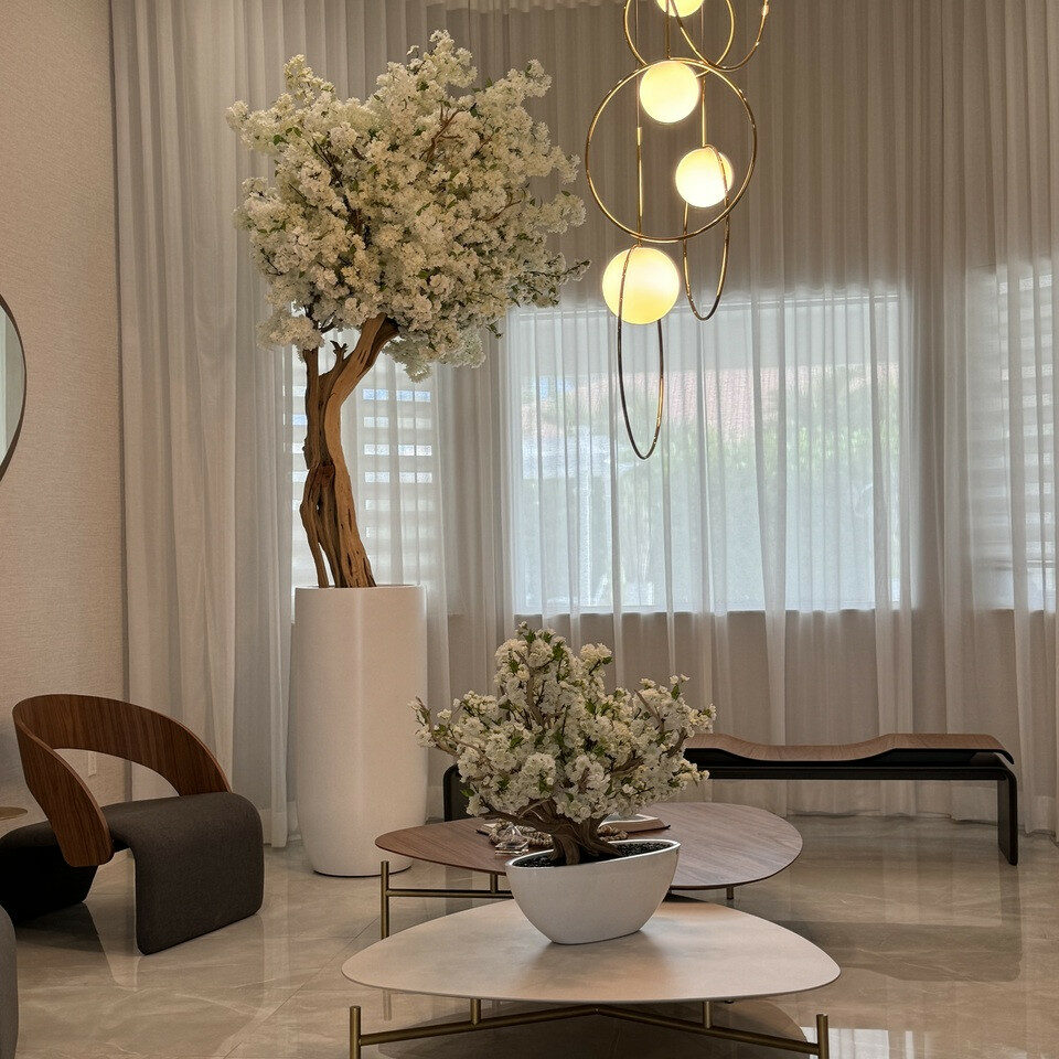 Jardinière St. Tropez beige mat avec cerisier blanc sur mesure