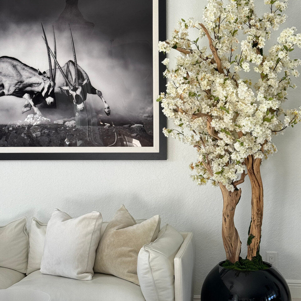 Globe noir brillant avec cerisier en fleurs sur mesure