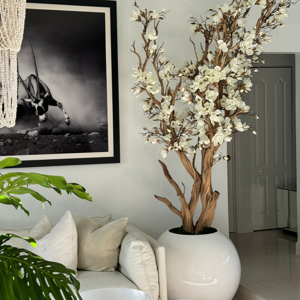 Globe blanc brillant avec cerisier en fleurs sur mesure