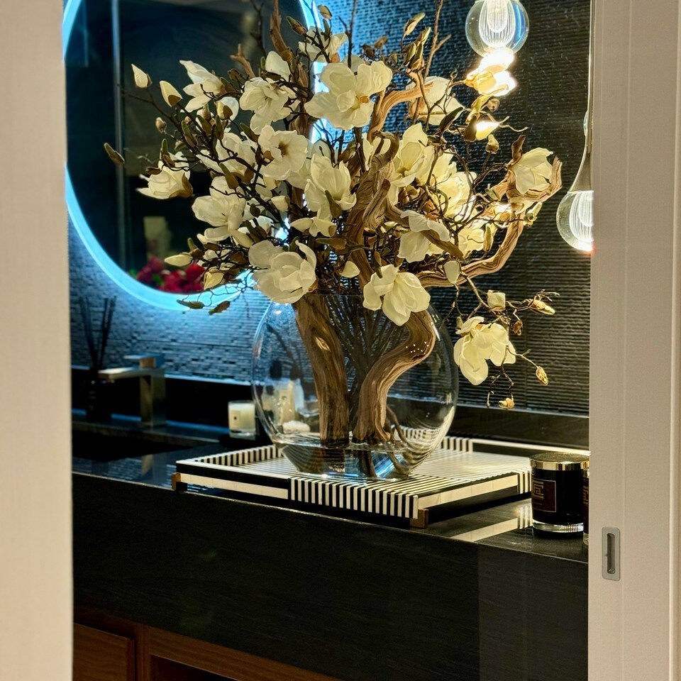 Vase Lune de 40 cm avec Magnolias