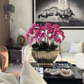Vase Vivien Gold avec orchidées Phalaenopsis roses